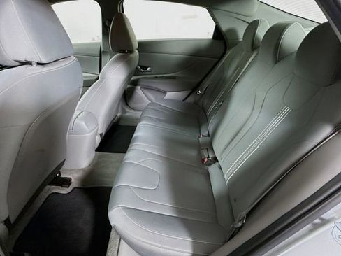 Used 2023 Hyundai Elantra SEL image 24