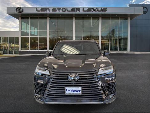 Used 2024 Lexus LX 600 4WD w/ Appearance Package image 8