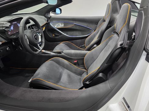 New 2026 McLaren Artura Spider image 6