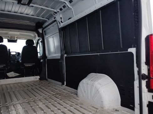 Used 2024 RAM ProMaster 2500 w/ Convenience Group FWD image 19