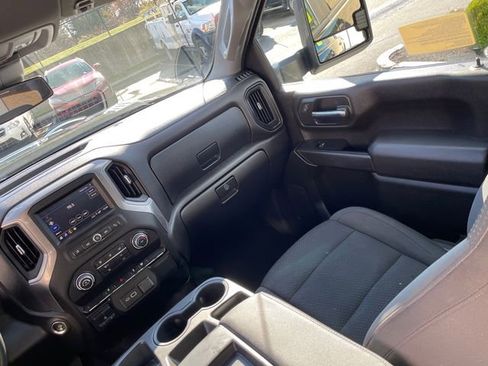 Used 2024 Chevrolet Silverado 2500 Custom image 23