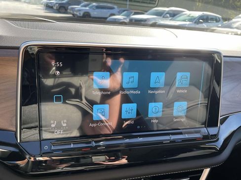 New 2026 Volkswagen Atlas SE FWD image 21