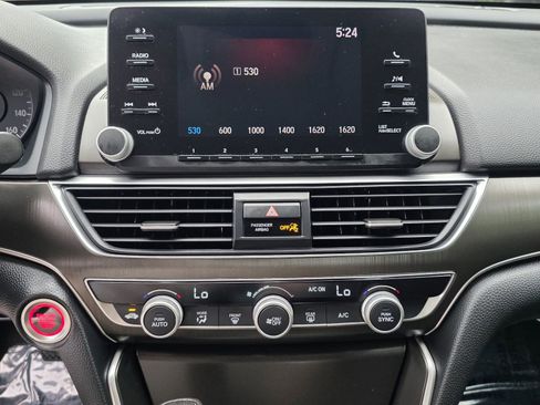 Used 2019 Honda Accord LX image 13