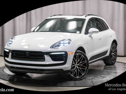 Used 2023 Porsche Macan S image 1