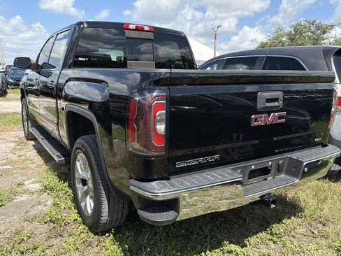 Used 2018 GMC Sierra 1500 SLT w/ Enhanced Driver Alert Package RWD image 9