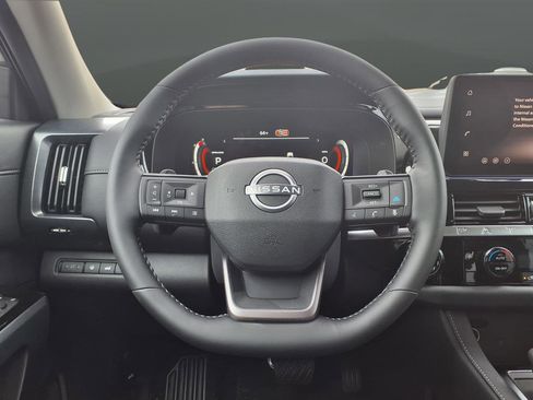 New 2026 Nissan Pathfinder SL AWD/4WD image 11