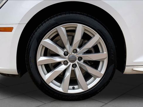 Used 2018 Audi A4 2.0T Ultra Premium w/ Convenience Package FWD image 10