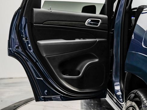 Used 2021 Jeep Grand Cherokee Trackhawk image 98