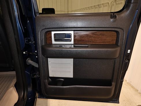 Used 2014 Ford F150 Lariat image 16