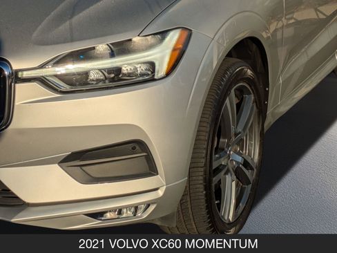 Used 2021 Volvo XC60 T5 Momentum image 10