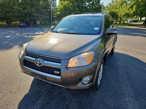 Used 2011 Toyota RAV4 Limited w/ Limited Extra Value Pkg AWD/4WD image 2