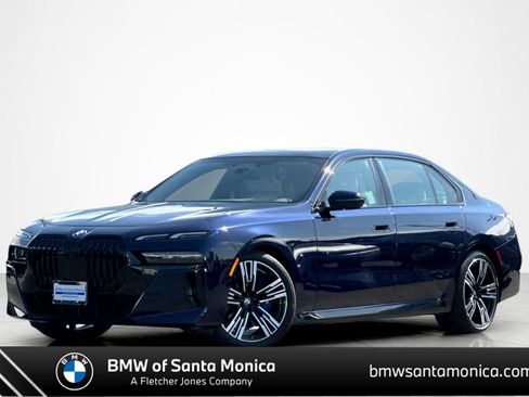 Used 2023 BMW 760i xDrive AWD/4WD image 1