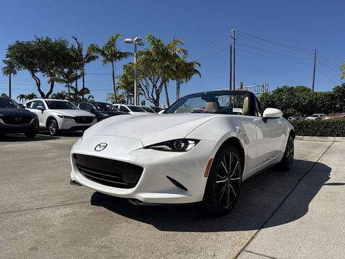 New 2026 MAZDA MX-5 Miata Grand Touring RWD image 31