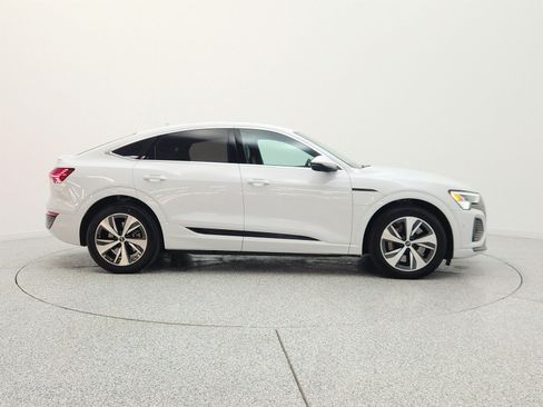 Used 2024 Audi Q8 e-tron Premium Plus w/ Premium Plus Package AWD/4WD image 4