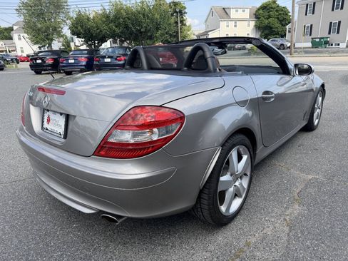Used 2005 Mercedes-Benz SLK 350 image 7