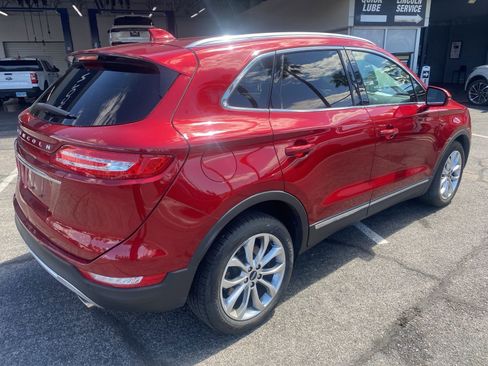 Used 2019 Lincoln MKC Select w/ Select Plus Package FWD image 5