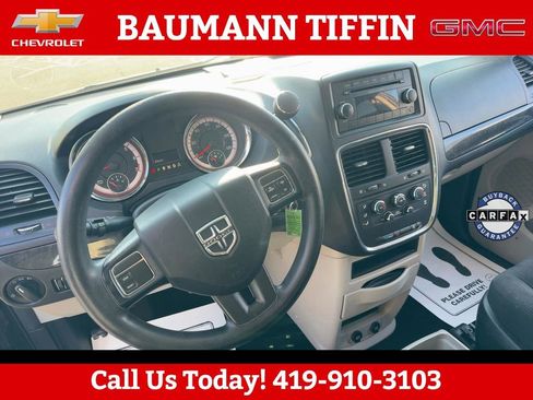 Used 2016 Dodge Grand Caravan SE w/ Quick Order Package 29E SE FWD image 6