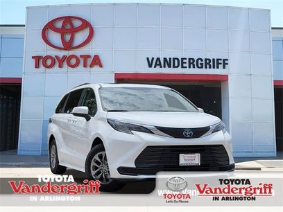 Certified 2024 Toyota Sienna LE