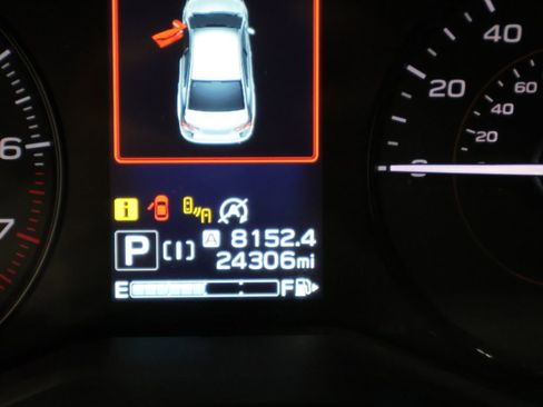 Used 2022 Subaru Crosstrek 2.0i Premium w/ Moonroof Package AWD/4WD image 39