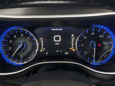 New 2026 Chrysler Pacifica Select image 12