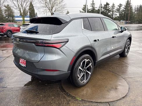 New 2026 Chevrolet Equinox EV LT image 9