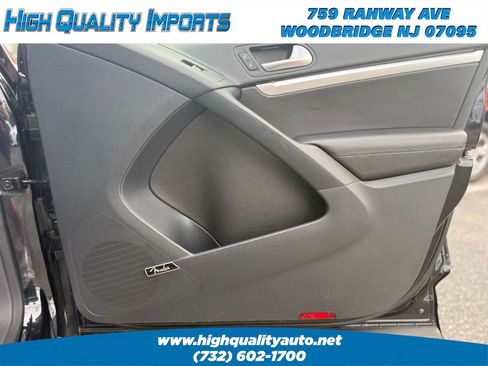 Used 2014 Volkswagen Tiguan R-Line AWD/4WD image 57