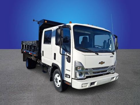 New 2024 Chevrolet Low Cab Forward image 3
