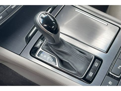 Used 2015 Hyundai Genesis 3.8 w/ Option Group 03 image 31