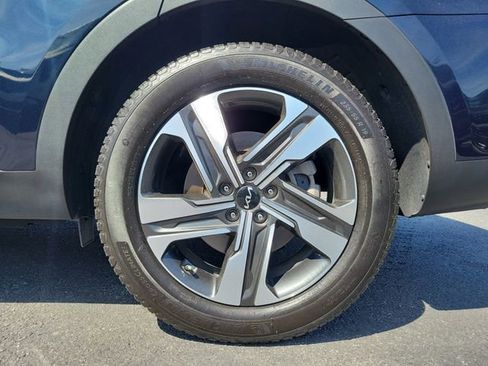 Certified 2023 Kia Sorento EX AWD/4WD image 7