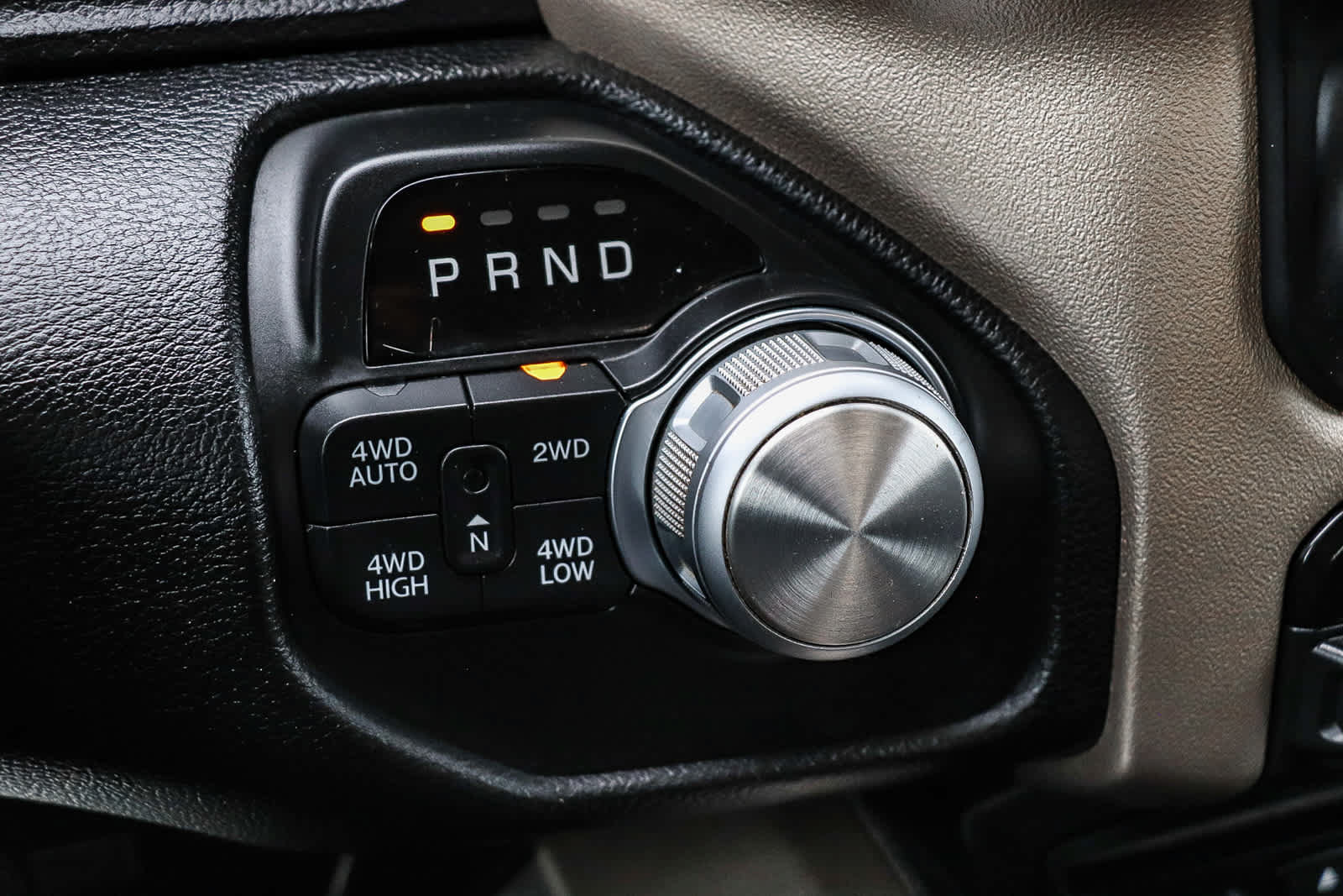 Used 2019 RAM 1500 Laramie AWD/4WD image 22