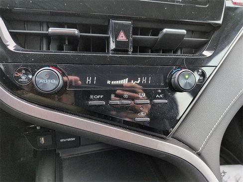 Used 2023 Toyota Camry SE image 24