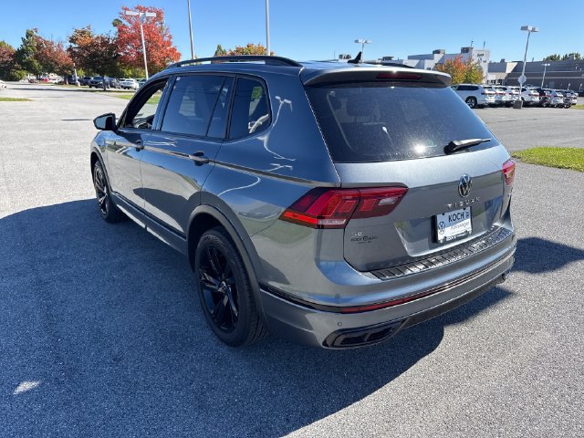 Certified 2023 Volkswagen Tiguan SE R-Line AWD/4WD image 6