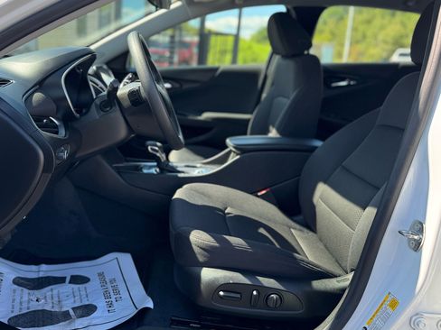 Used 2023 Chevrolet Malibu LT image 20