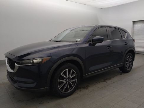 Used 2018 MAZDA CX-5 Touring w/ Preferred Equipment Package FWD image 2