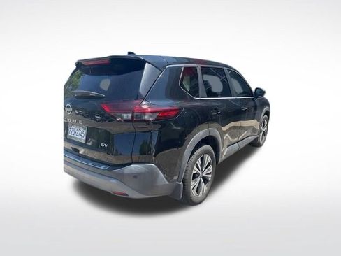 Used 2022 Nissan Rogue SV FWD image 4