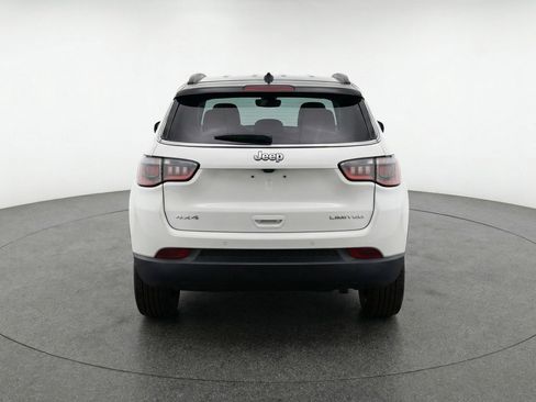 Used 2025 Jeep Compass Limited AWD/4WD image 7