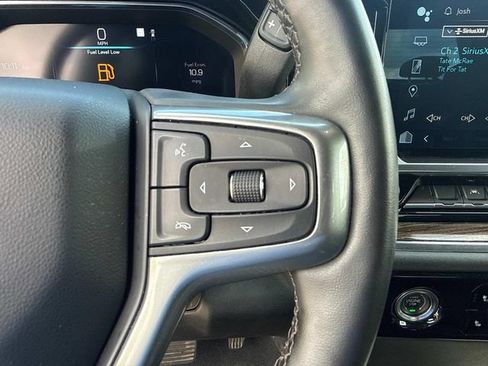 Used 2023 Chevrolet Silverado 1500 LT AWD/4WD image 31