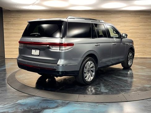 Used 2023 Lincoln Navigator Reserve image 22