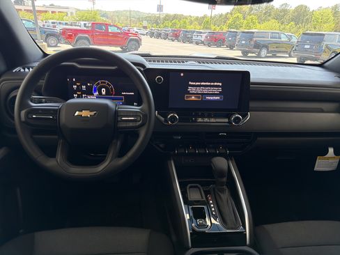 New 2026 Chevrolet Colorado W/T image 22
