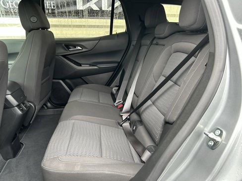 Used 2025 Chevrolet Equinox LT image 12