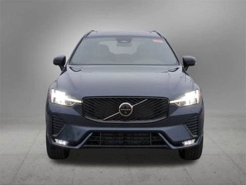 New 2026 Volvo XC60 B5 Plus w/ Protection Package Premier image 9