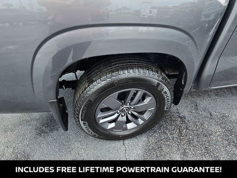 Used 2025 Nissan Frontier SV w/ SV Convenience Package RWD image 10