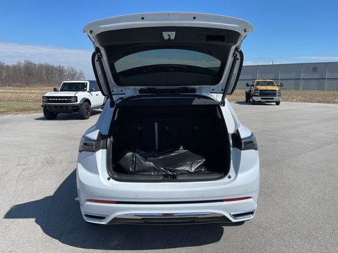 New 2026 Buick Envision Avenir image 7