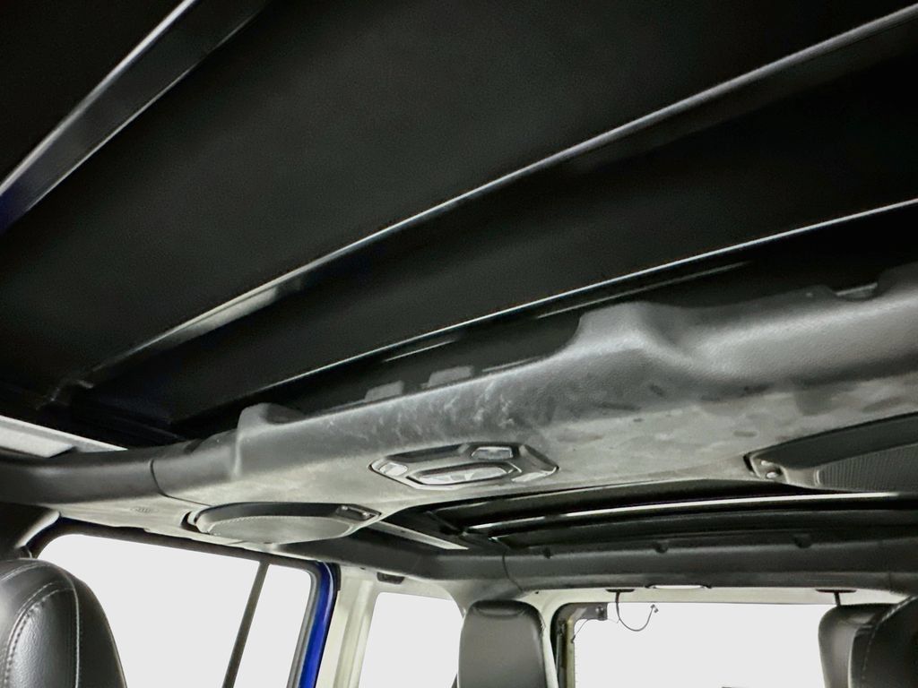 Used 2020 Jeep Wrangler Unlimited Sahara AWD/4WD image 21