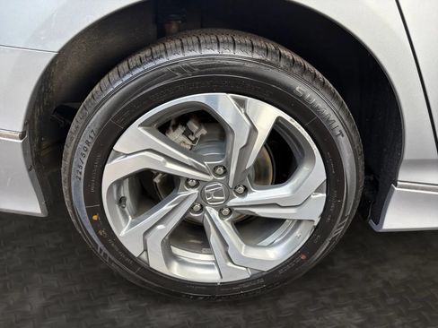 Used 2019 Honda Accord EX image 40