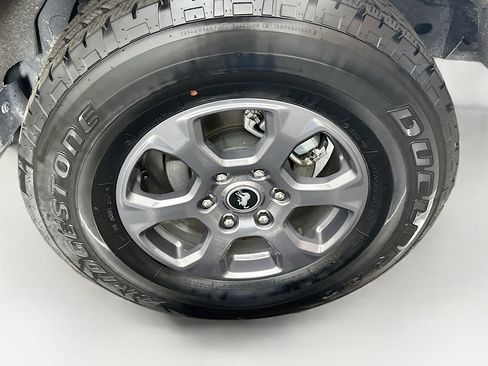 Used 2025 Ford Bronco Big Bend image 11