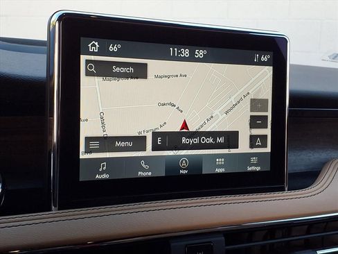 Used 2022 Lincoln Corsair Reserve w/ Equipment Group 201A image 10