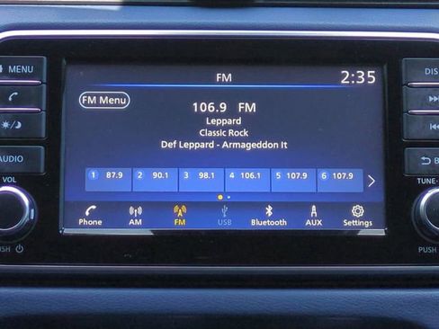 Used 2024 Nissan Versa SV w/ Trunk Package FWD image 17