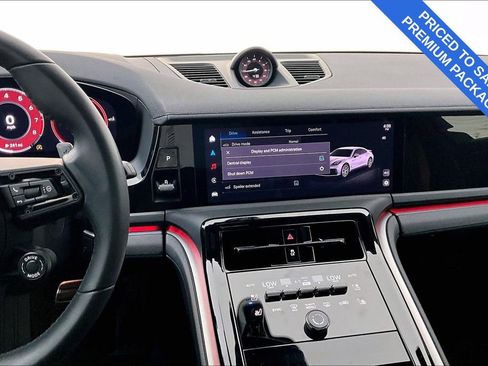 Used 2025 Porsche Panamera 4 w/ Premium Package image 8