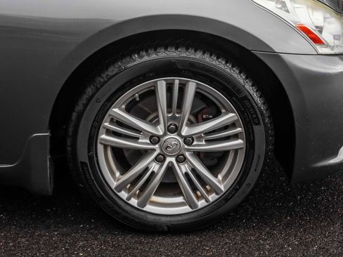 Used 2013 INFINITI G37 x w/ Premium Pkg image 6